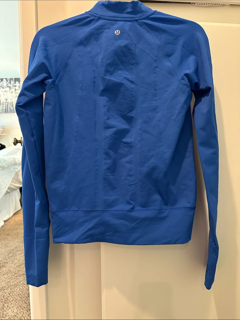 Lululemon EUC Women’s Electric Blue Full-Zip Active Stretch Zip-Up - size 8